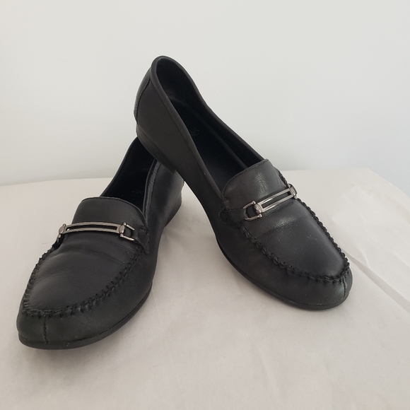 Mootsie Tootsie Shoe - Picture 1 of 5